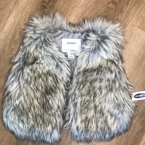 18/24 months, furry vest, NWT